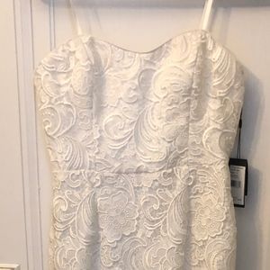 AdriannaPapell White Lace Gown Sleeveless